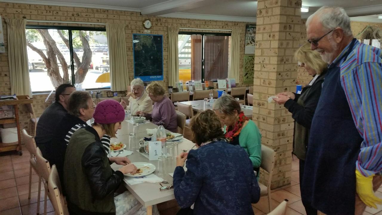 Wandarrah Lodge Hostel Merimbula Extérieur photo